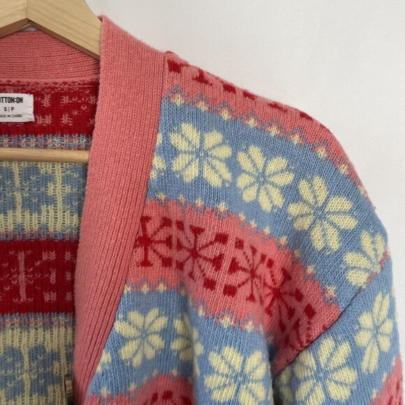 Cotton-On pink blue white nordic style cardigan buttons snowflake warm small - Picture 2 of 8